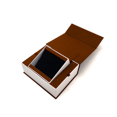 주문 상자 128gsm 157gsm 190gsm을 패키징하는 PMS 엄격한 자기를 띤 초소 선물 online manufacture