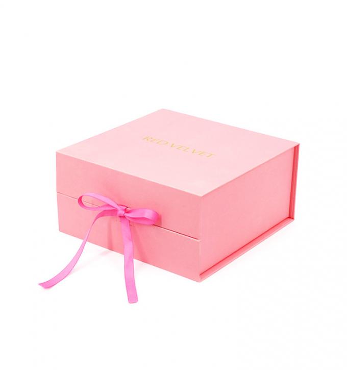 가늘고 긴 장소 UV와 1600g 핑크색 자기를 띤 단단한 선물 상자 2